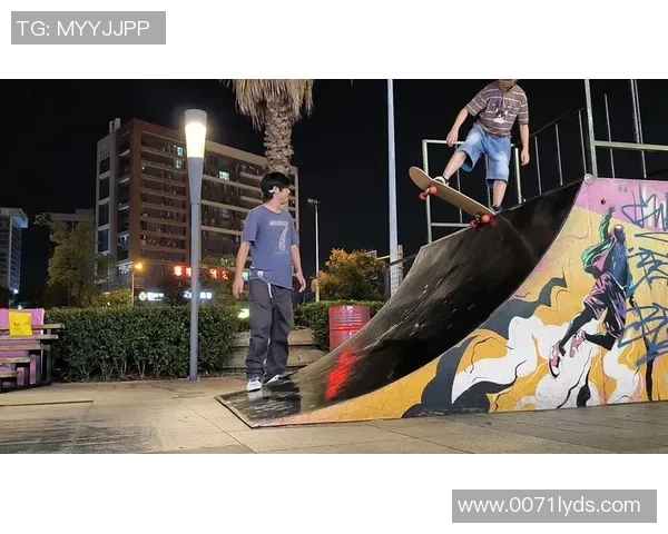 重庆滑板队实力飞跃引发热议滑板文化新风潮